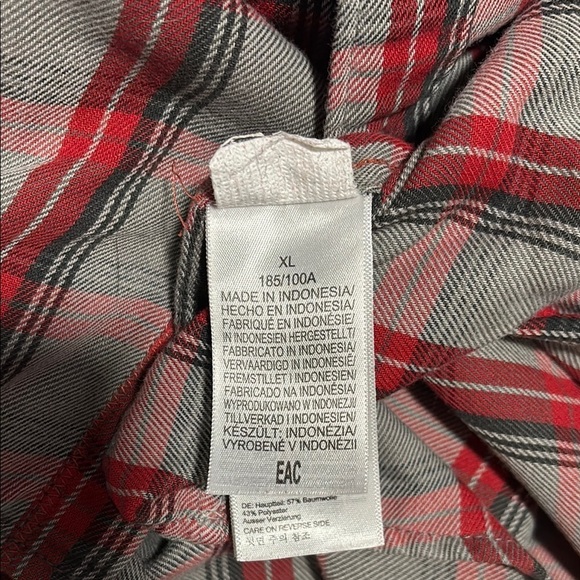 Marmot Red and Grey Plaid Casual Button Down Long Sleeve Button Down Shirt - Picture 5 of 10